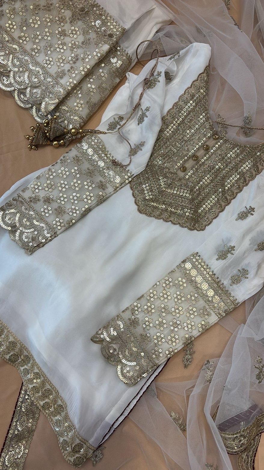 Nooré Zari – White & Gold Handworked Suit